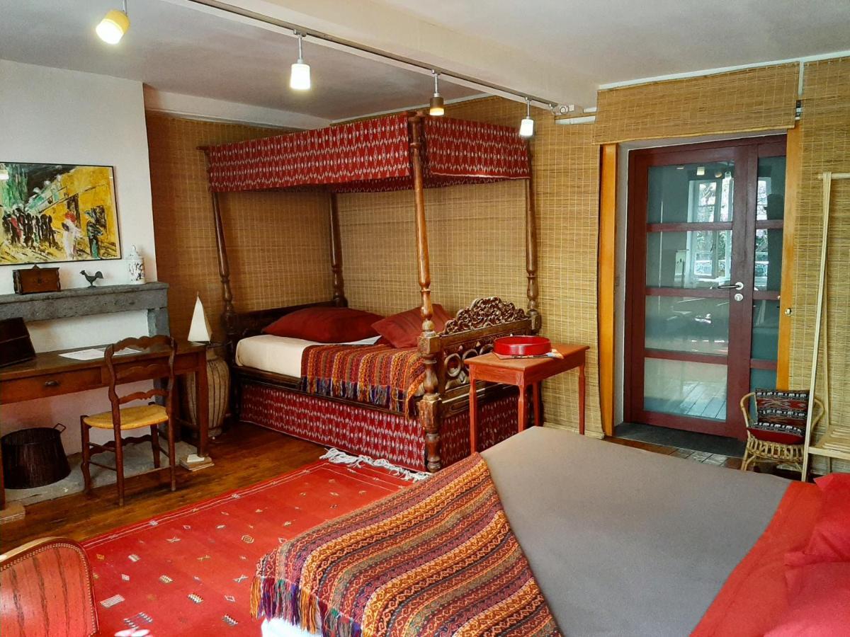 Chambres D'Hotes Le Petit Siam : Le Calme En Centre Ville Клермон-Феран Екстериор снимка