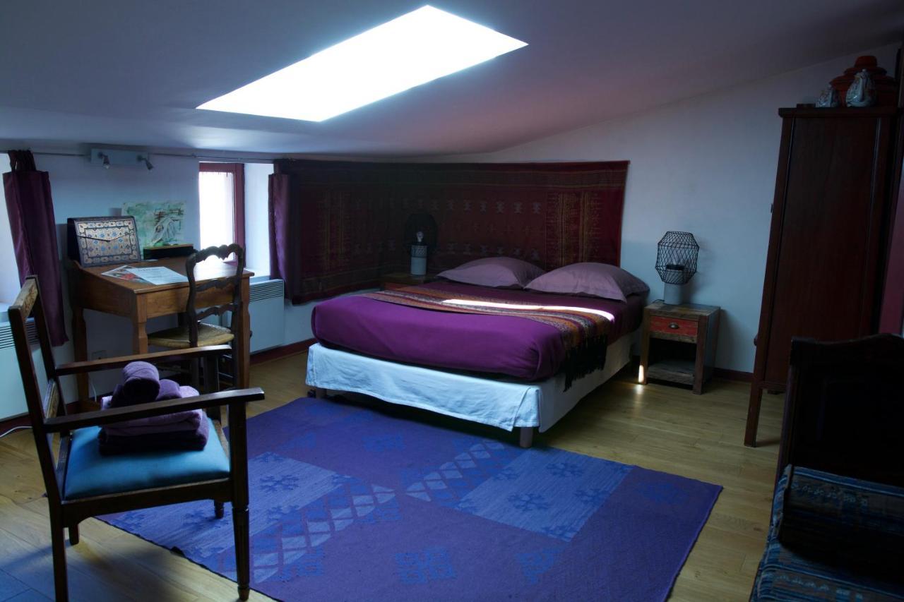 Chambres D'Hotes Le Petit Siam : Le Calme En Centre Ville Клермон-Феран Екстериор снимка