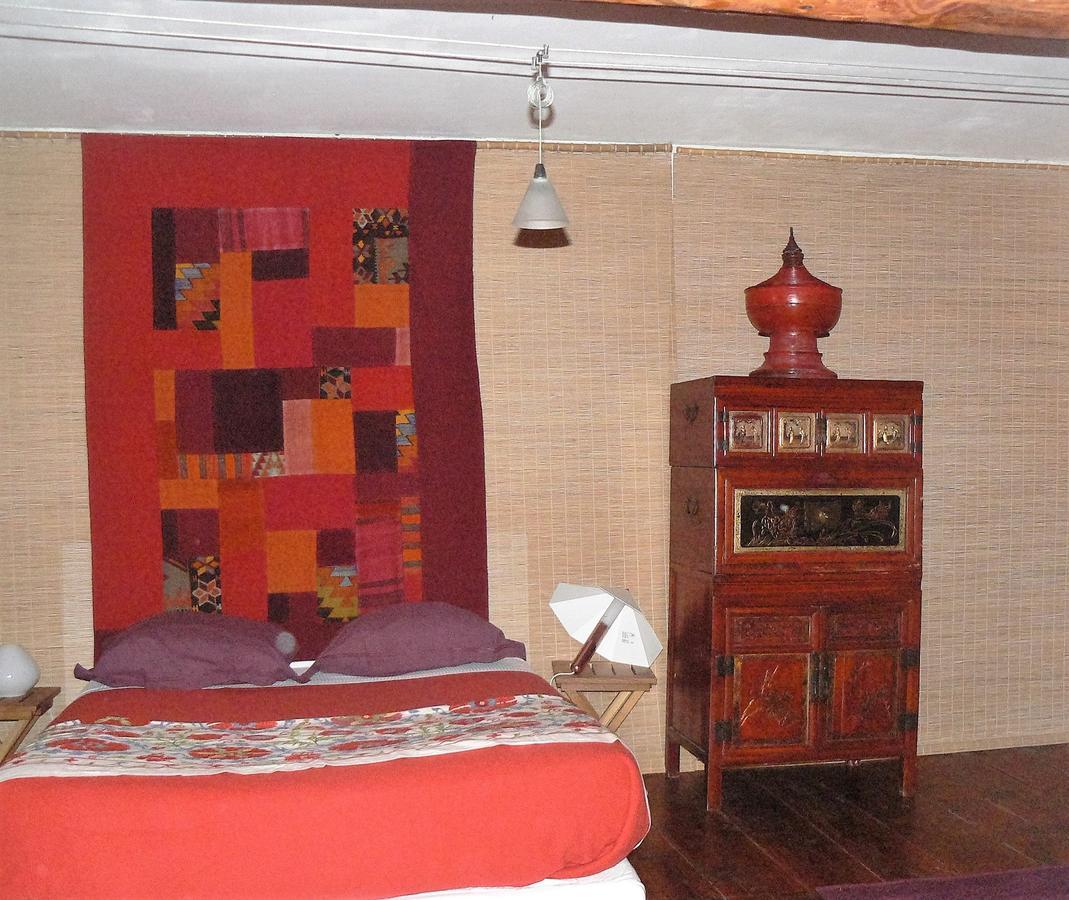 Chambres D'Hotes Le Petit Siam : Le Calme En Centre Ville Клермон-Феран Екстериор снимка
